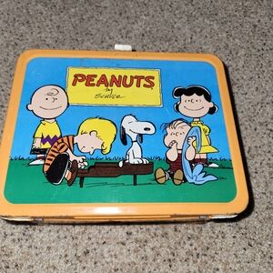 Peanuts Snoopy Lunch Box